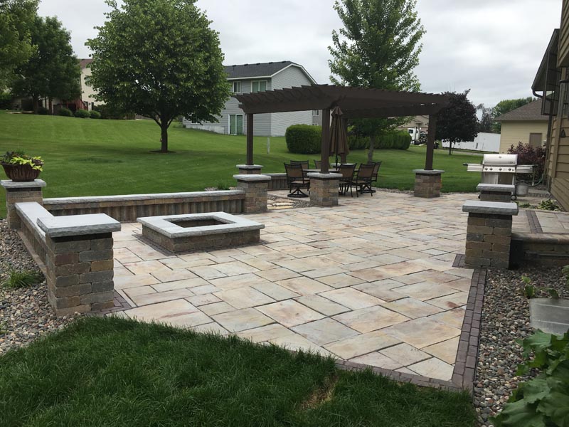 3 Excellent Reasons To Use Hardscape Materials Rather Than Concrete